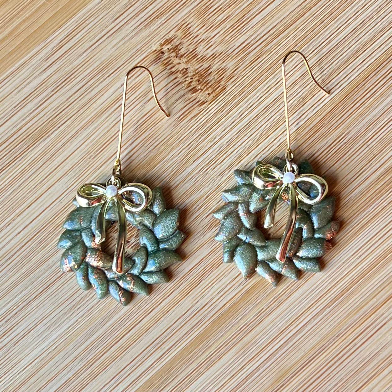 Green & Copper Marbled Christmas Wreath Polymer Clay Earrings